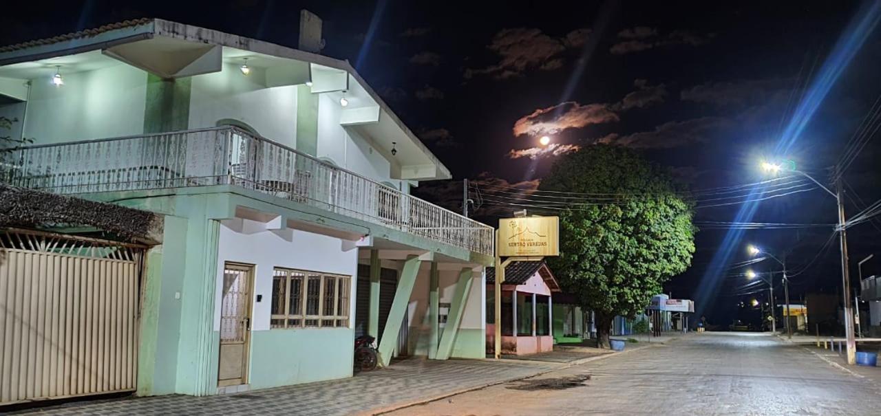 Pousada Sertao Veredas Hotel Sao Domingos de Goias Ngoại thất bức ảnh